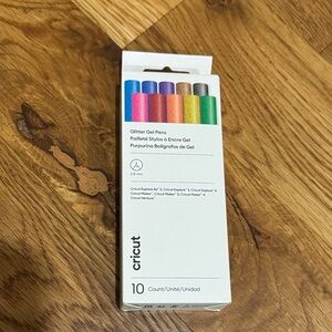 NEW Cricut Glitter Gel Pens 10 Count